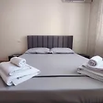 Kledia\'S Modern Apartment