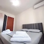 Kledia\'S Modern Apartment