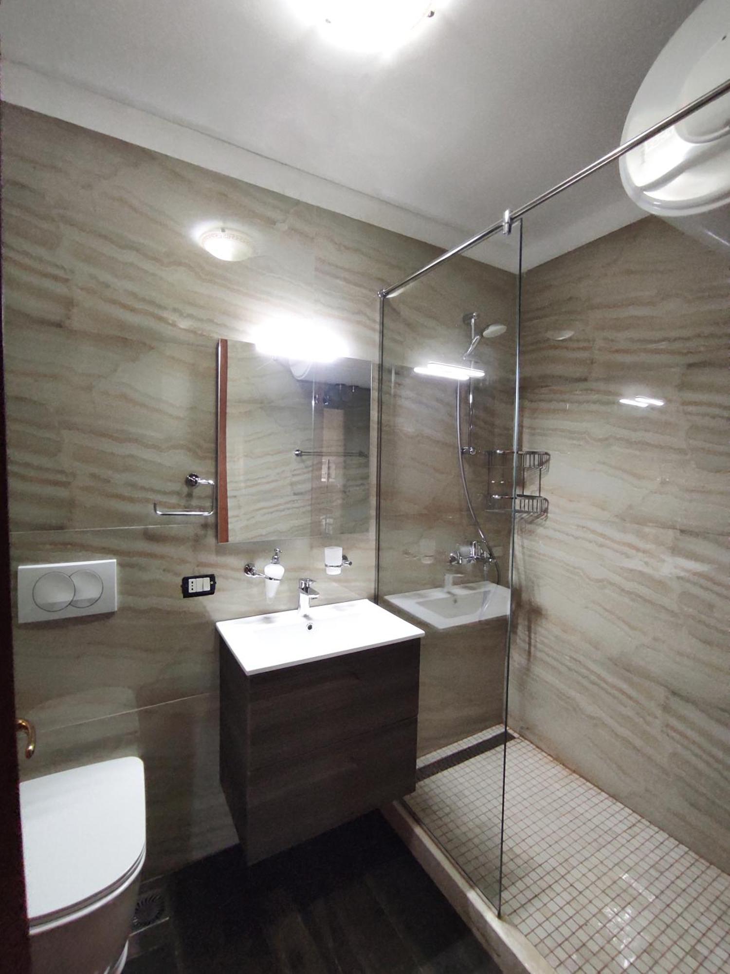 Kledia's Modern Appartement Tirana